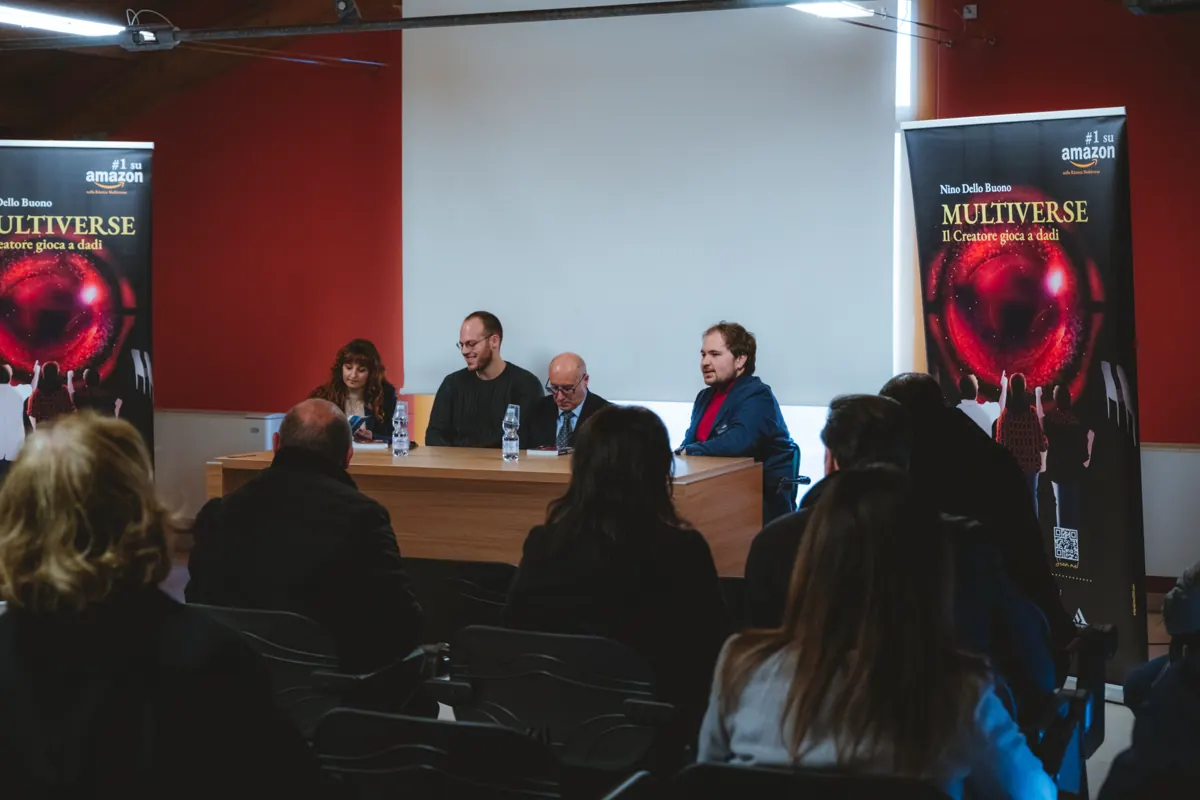 Maria Barbone, Gerardo Varallo, Lorenzo Calò e Nino Dello Buono al tavolo dei relatori